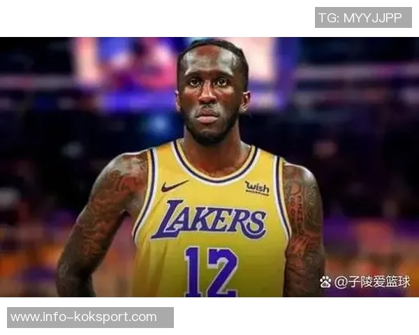 白帝季前赛表现惊艳怀特22分钟内高效砍下16分7板5助3帽