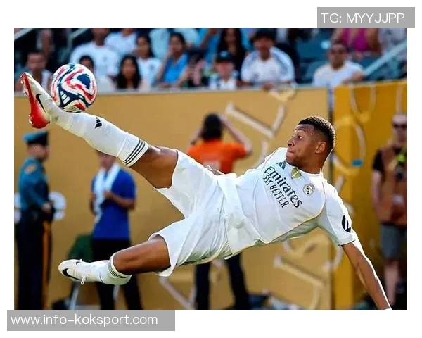 姆巴佩庆祝27岁生日感恩球迷祝福温暖心灵的特别时刻 姆巴佩庆祝27岁生日感恩球迷祝福温暖心灵的特别时刻