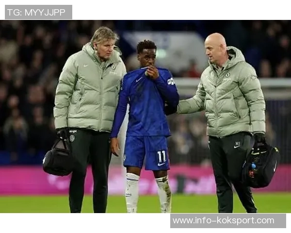 吉滕斯分享英格兰U21队友间的UNO游戏乐趣期待在欧洲杯中取得胜利